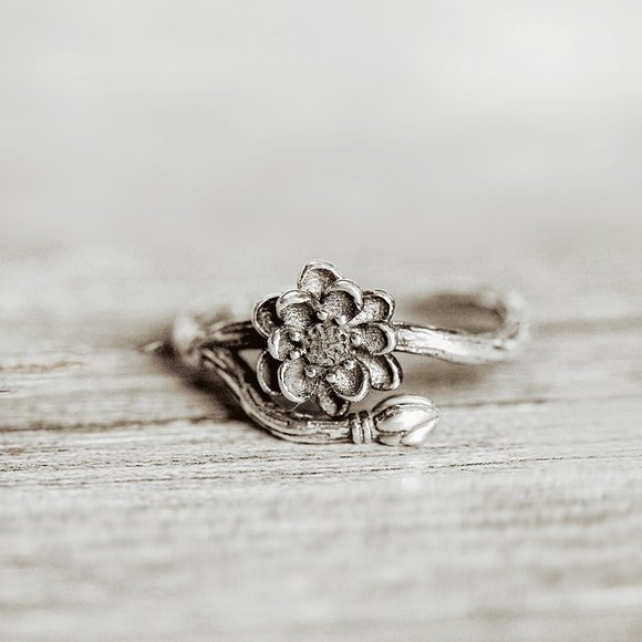 Antique Sterling Silver Lotus Flower Ring Cute - Picture 3 of 9